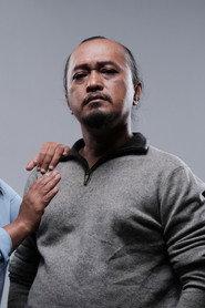 Ojing J. Raharjo as Tono (Father) in Anak Jerapah 2026