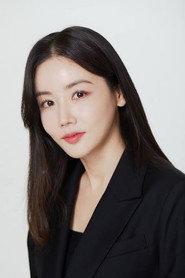 Hwang Woo-seul-hye as Cafe Employee in Salut d'Amour 2015