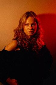 Emma Van Raemdonck as Amber in Bittersweet Sixteen 2021