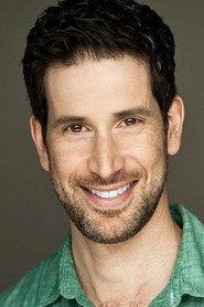 Jordan Kanner as Justin in Divorce Photographer