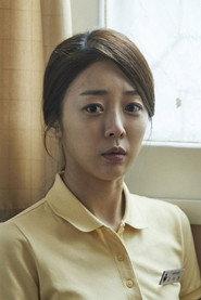 No Ji-yoo as Pharmacist in Sunkist Family 2019