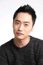 Jeong Seung-uk as Twin 1 (voice) in Red Shoes and the Seven Dwarfs 2019