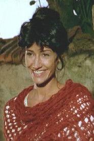 Albane Navizet as Marie in Mannequin 1974