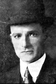 Scott McKee as Commissioner of Police in The Fortieth Door 1924