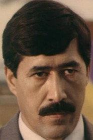 Chary Berdiyev as Шарип Гарипович in I Don’t Want to Be a Passerby 1987