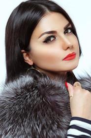 Natavan Habibi as Həlimə in Hozu 2017
