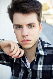 Ben Unterkofler as Daniel in My Family kills me 2011