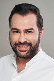 Ceyhun Tutal as Garson in Happy Family Journal 2013