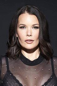 Michelle Shaughnessy as Nicole in A Chance for Christmas 2021