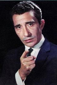 Tony de Matos as Paulo Falcão / Miguel de Freitas in O Destino Marca a Hora 1970