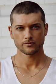 Alex Arco as Matteo Mercado in One Punch 2022