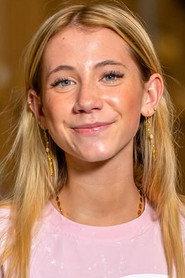 Naja Münster as Olivia in Father of Four - On the Sunny Side! 2018