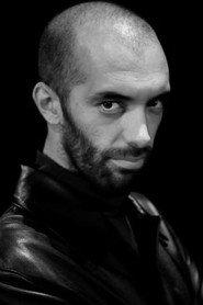 Rodrigo Saraiva as Pipo in Contactos 2.0 2014