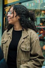 Aléxia Rocha as Saracael in meu nome é saracael tenho 14 anos (teria se tivesse viva) 2024