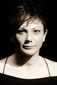 Didem Soylu as Sanem in Other Angels 2010