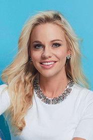 Hayley Owen as Leslie in Holiday in the Wild 2019