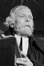 Kaarlo Saarnio as Perenius in Tottisalmen perillinen 1940