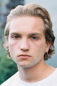 Lukas Ionesco as Michel in Golden Youth 2019