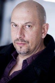 François Cottrelle as in La solitude est un animal de compagnie 2019