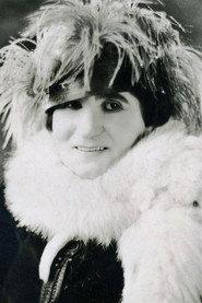 Rosa Rosanova as Tilda Goldfish - Ma in The Younger Generation 1929