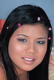 Asian Chan as Léa in The Last Girl 2002