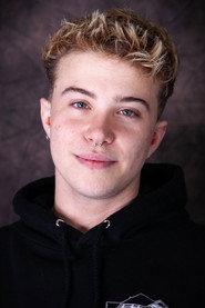 Elliott Douglas as Lucas in Boxed In 2021