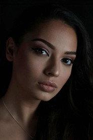 Nigar Ibrahimova as Ruqiyyə in Nazli 2017
