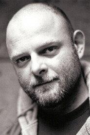 Erik Bernasconi as Joe Gallo in amore x babbei 2022