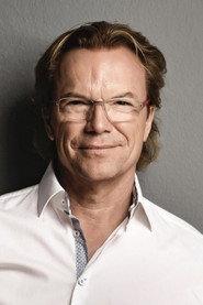 Wolfgang Lippert as himself in Broiler oder Burger - Deutscher Alltag vor der Wende 2014