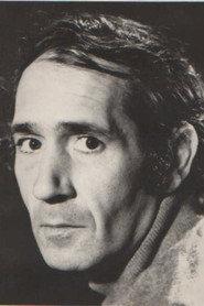 Alexandru Tatos as himself in Sequences... 1982