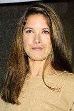 Nina Garbiras as Janine Creedlow in Bruiser 2000
