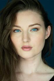Joanna Decc as Jeanette in Mothers 2023