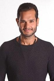 Yousuf Hafez as الصيدلى in Lion and Four Cats 2007