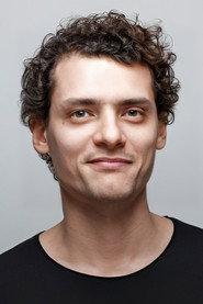 Aybars Düzey as Bora in Welcome Back 2016