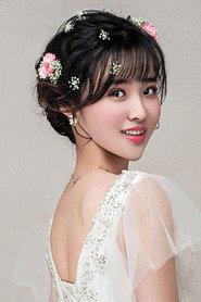 Zhou Shuangli as Jia Yi in Empress's Men 2017