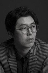 Zheyong Jin as Writer Jin Zheyong in Yi Ge Cheng Ren Dian Ying Gong Zuo Zhe De Zi Bai 2016