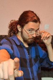 Enrique Camacho as Logan Palmer in Lo que pudo ser 2084 2021