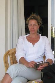 Nuría Marín Picó as Mamá ratón in Animal Channel 2009