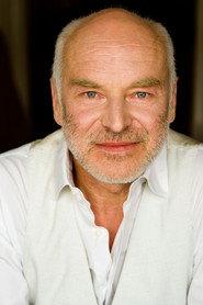 Werner H. Schuster as Mann an Tankstelle in The Albanian 2010