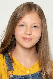 Anna Anderson-Epp as Young Maggie in Sweet Autumn 2020