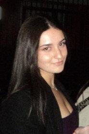 Elisa Mier as Niña en gasolinera in The Circular Glance 2010