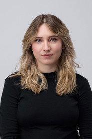Marni woolf as Naomi Friedlander in Matchmaking 2022