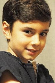 Duarte Santos as Filho in Caiu 2024