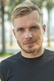Tomasz Ciachorowski as Victor in Skansen 2020