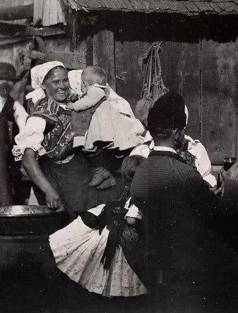 Home Life of a Hungarian Family (1897) poster