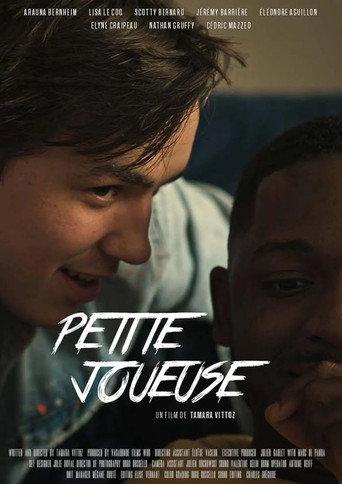 Petite joueuse (2021) poster
