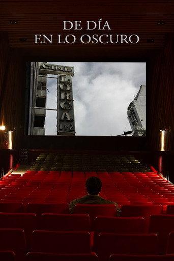 De día, en lo oscuro (2022) poster
