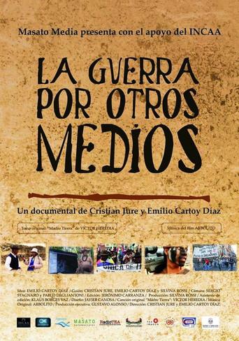 La guerra por otros medios (2010) poster