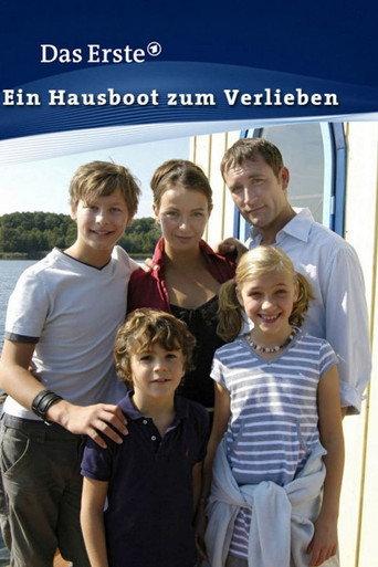 A Houseboat to Fall in Love (2009) poster
