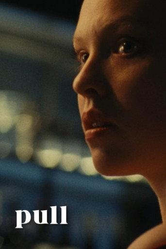 Pull (2022) poster
